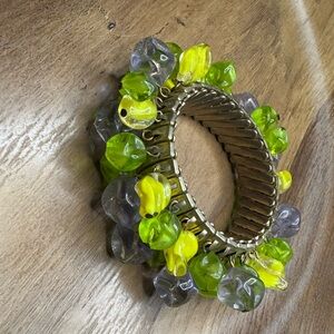 Vintage Chunky glass Beaded expandable Bracelet